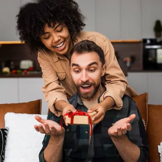 Romantic Gifts for Husband – Engraved Watches & Accessories