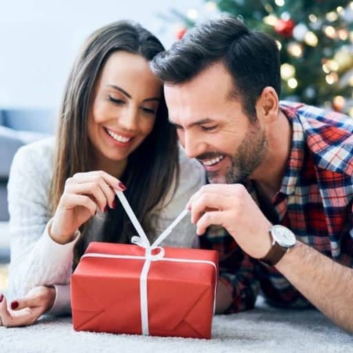 Romantic Gifts for Boyfriend – Personalized Gifts He’ll Love