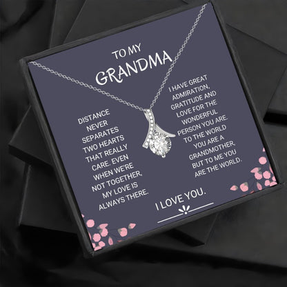 Gift Box with Necklace for Grandmother – Elegant Pendant Necklace with Message Card, Perfect for Mother’s Day, Christmas, or Birthday Gift