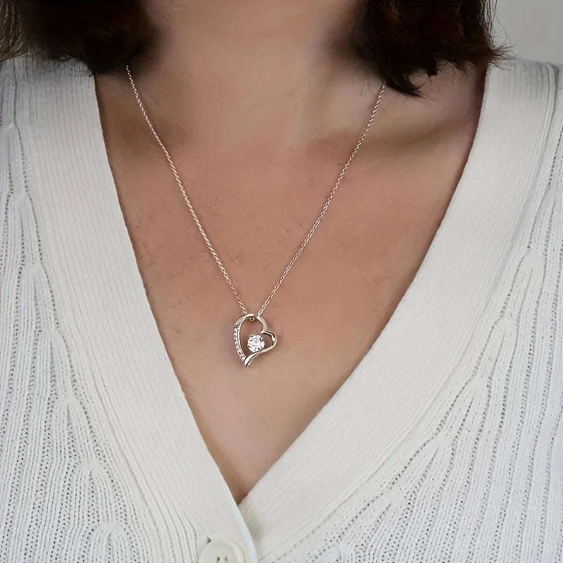 Elegant Heart-Shaped Pendant Necklace: A Beautiful Gift of Love for Your Daughter